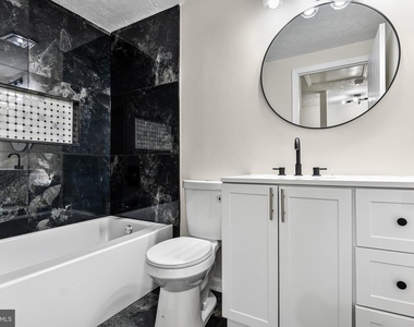127 Villa Knoll Court - Photo Thumbnail 12