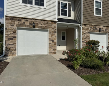 1114 Gemma Drive - Photo Thumbnail 2