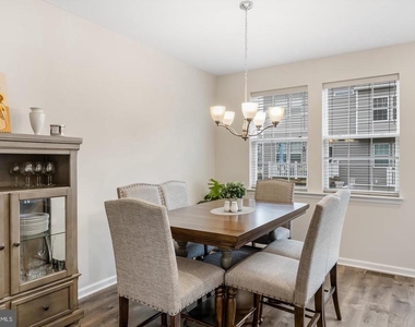 12 Venice Lane - Photo Thumbnail 18
