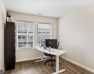 12 Venice Lane - Photo Thumbnail 26