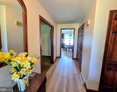135 Hancock Lane - Photo Thumbnail 3