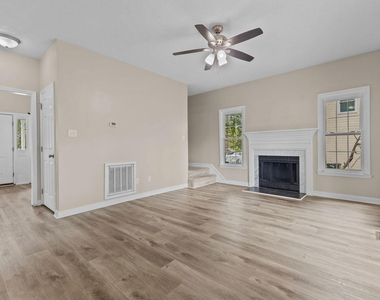 8318 Umstead Drive - Photo Thumbnail 15