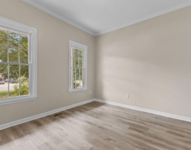 8318 Umstead Drive - Photo Thumbnail 13