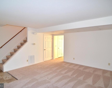 22112 Pegg Road - Photo Thumbnail 2