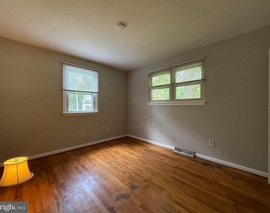 29781 Oak Road - Photo Thumbnail 14