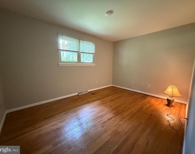 29781 Oak Road - Photo Thumbnail 15