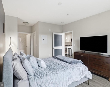 145 Riverhaven Drive - Photo Thumbnail 19