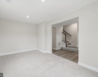 1550 Adamson Way - Photo Thumbnail 7