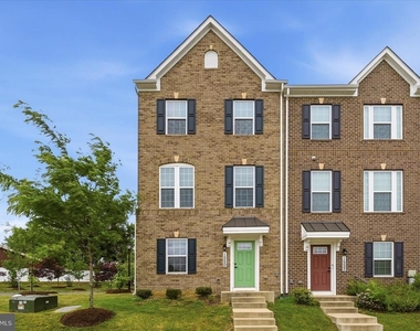 1550 Adamson Way - Photo Thumbnail 2