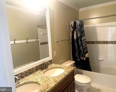 1401 Windjammer Court - Photo Thumbnail 9