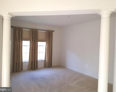 4415 Medallion Drive - Photo Thumbnail 17