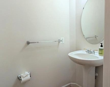 4415 Medallion Drive - Photo Thumbnail 13