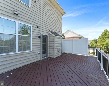 4500 Grazing Way - Photo Thumbnail 2
