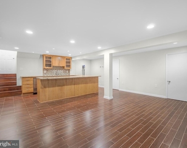 14204 Woodcrest Drive - Photo Thumbnail 16