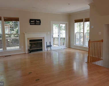 20601 Duck Pond Place - Photo Thumbnail 16