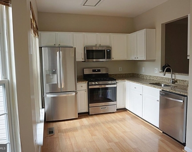 20601 Duck Pond Place - Photo Thumbnail 12