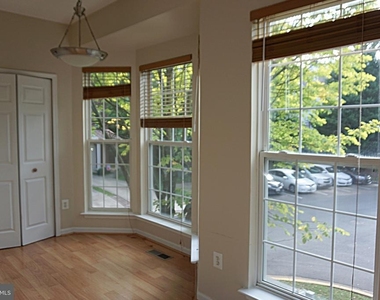 20601 Duck Pond Place - Photo Thumbnail 11