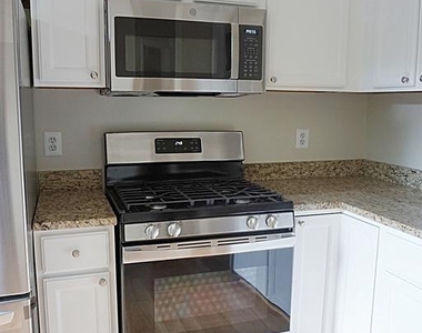20601 Duck Pond Place - Photo Thumbnail 13