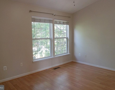 20601 Duck Pond Place - Photo Thumbnail 37