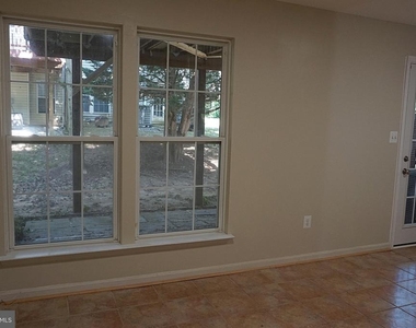20601 Duck Pond Place - Photo Thumbnail 5