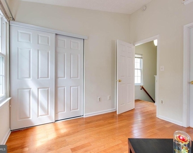 13547 Ambassador Drive - Photo Thumbnail 18