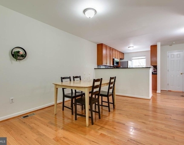 13547 Ambassador Drive - Photo Thumbnail 11