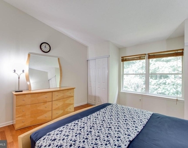 13547 Ambassador Drive - Photo Thumbnail 24