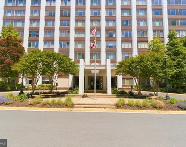 11801 Rockville Pik - Photo Thumbnail 2