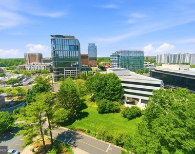 11801 Rockville Pik - Photo Thumbnail 31