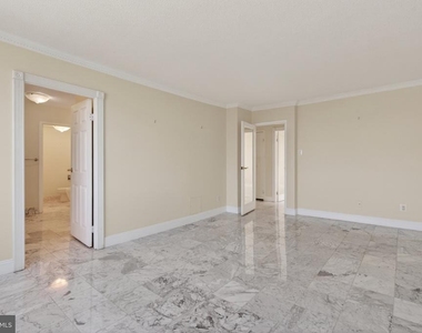 11801 Rockville Pik - Photo Thumbnail 17