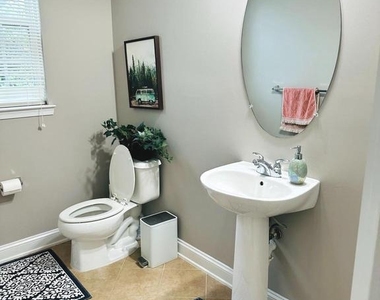 12615 Horseshoe Bend Circle - Photo Thumbnail 6