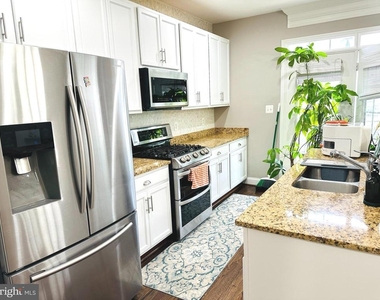 12615 Horseshoe Bend Circle - Photo Thumbnail 8