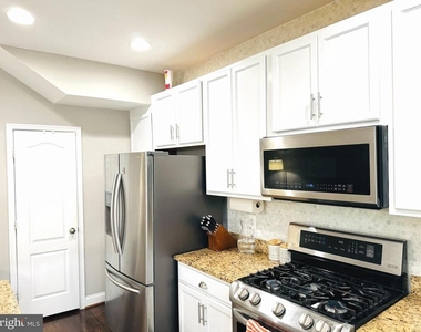 12615 Horseshoe Bend Circle - Photo Thumbnail 9