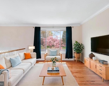 14236 Chadwick Lane - Photo Thumbnail 5