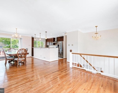 14236 Chadwick Lane - Photo Thumbnail 7