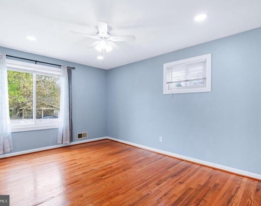 14236 Chadwick Lane - Photo Thumbnail 20