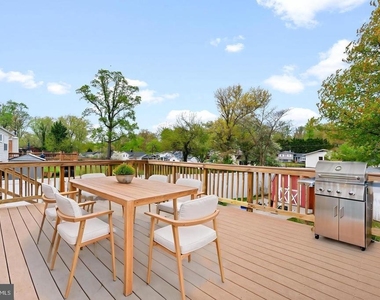 14236 Chadwick Lane - Photo Thumbnail 36