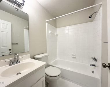 5620 Bridgetowne Way - Photo Thumbnail 16