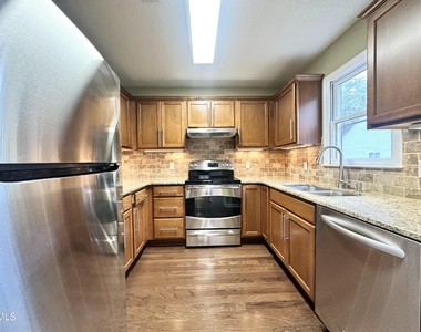 5620 Bridgetowne Way - Photo Thumbnail 6