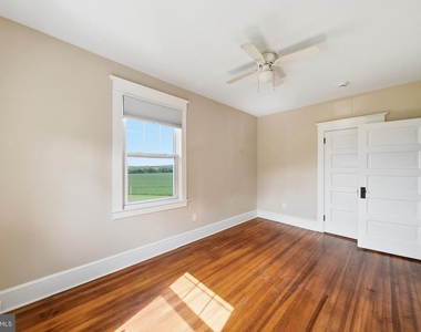 22422 Whites Ferry Road - Photo Thumbnail 44