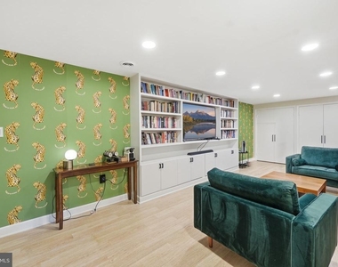 5902 Wilson Lane - Photo Thumbnail 22