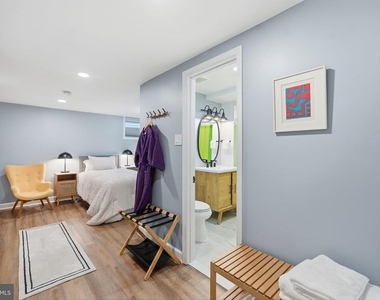 5902 Wilson Lane - Photo Thumbnail 27