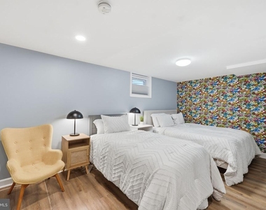 5902 Wilson Lane - Photo Thumbnail 29