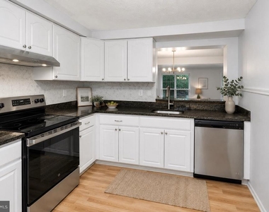 508 Palmspring Drive - Photo Thumbnail 9