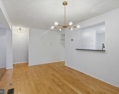 508 Palmspring Drive - Photo Thumbnail 5