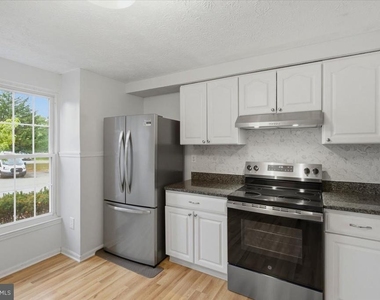 508 Palmspring Drive - Photo Thumbnail 8