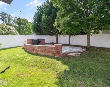 7850 Braefield Drive - Photo Thumbnail 20