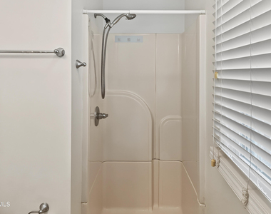 6909 Justice Drive - Photo Thumbnail 12