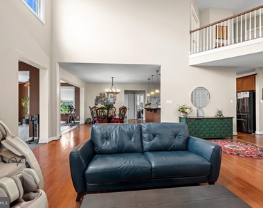5066 Winesap Way - Photo Thumbnail 18