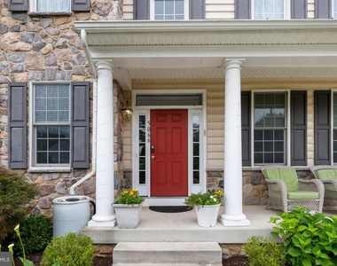 5066 Winesap Way - Photo Thumbnail 3